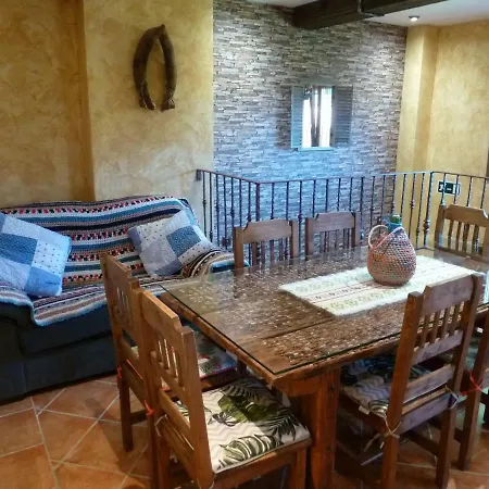 Casa Rural&spa Mirador Sierra De Béjar Casa di campagna Guijo de Avila