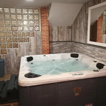 Casa Rural&spa Mirador Sierra De Béjar Casa di campagna *